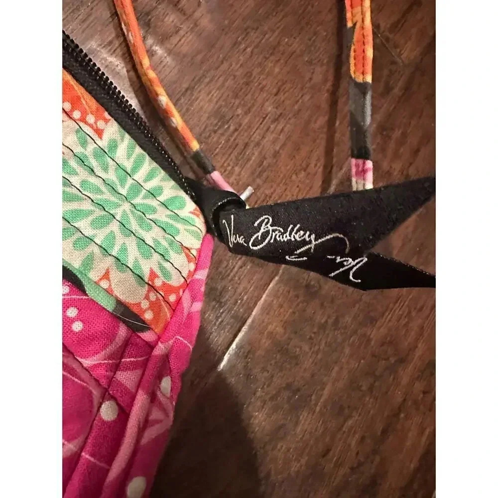 Vera Bradley Ziggy Zinnia Crossbody/shoulder bag - Picture 3 of 4